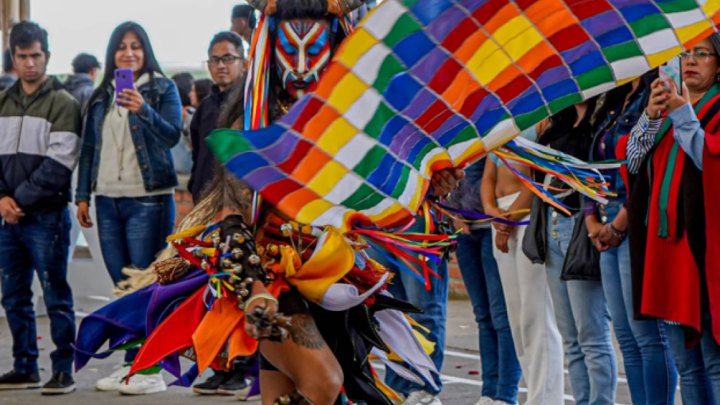 Tour Vive La Identidad Ancestral