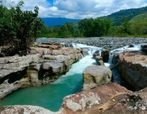 Tour Piscinas del Guejar