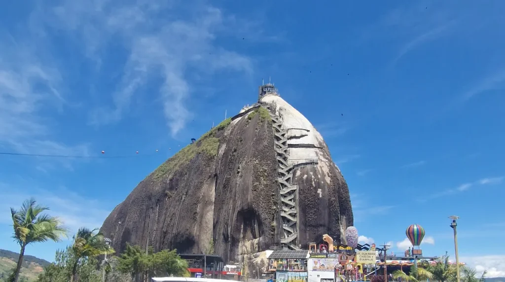 tour dia de sol en guatape