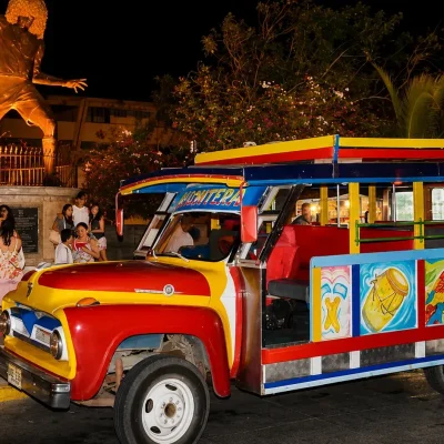 CityTour-Nocturno-Chiva-Rumbera