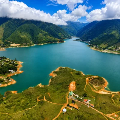 Tour Al Lago Calima y Milagroso de Buga