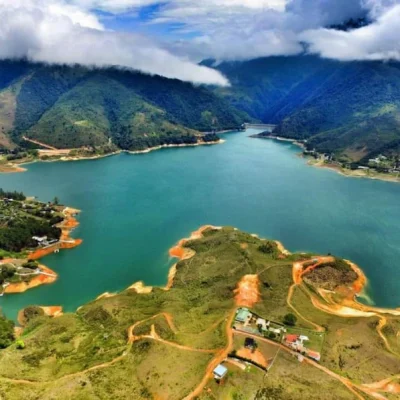 Tour Al Lago Calima y Milagroso de Buga