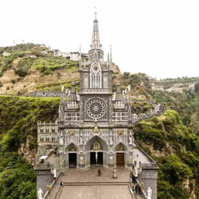 Tour Pasadía al Santuario de Las Lajas (2)